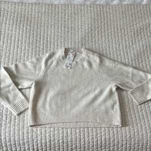 Uniqlo Women's Classic Cream Crew Neck Sweater